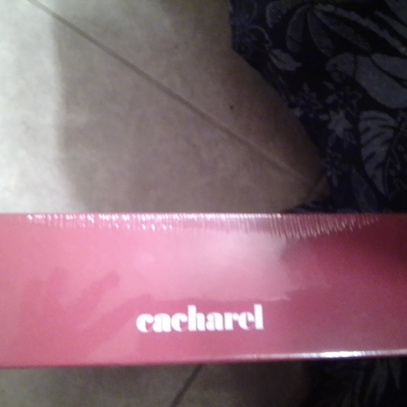 Cacharel Yes I am Set - Picture 8 of 16